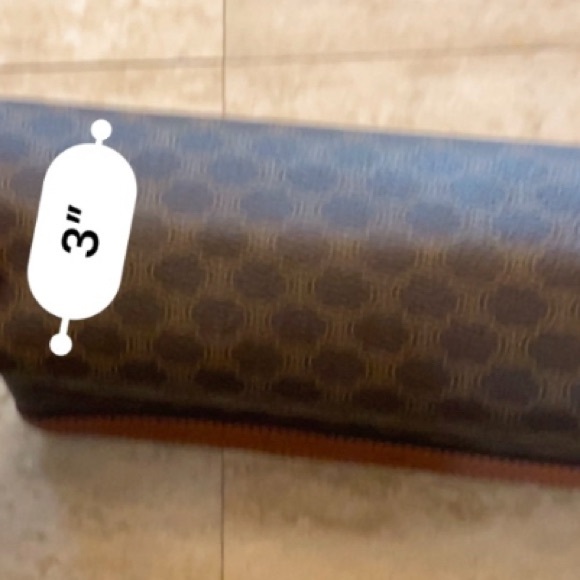 Authentic Celine Vintage Macadam Clutch PVC and key holder - Picture 15 of 16